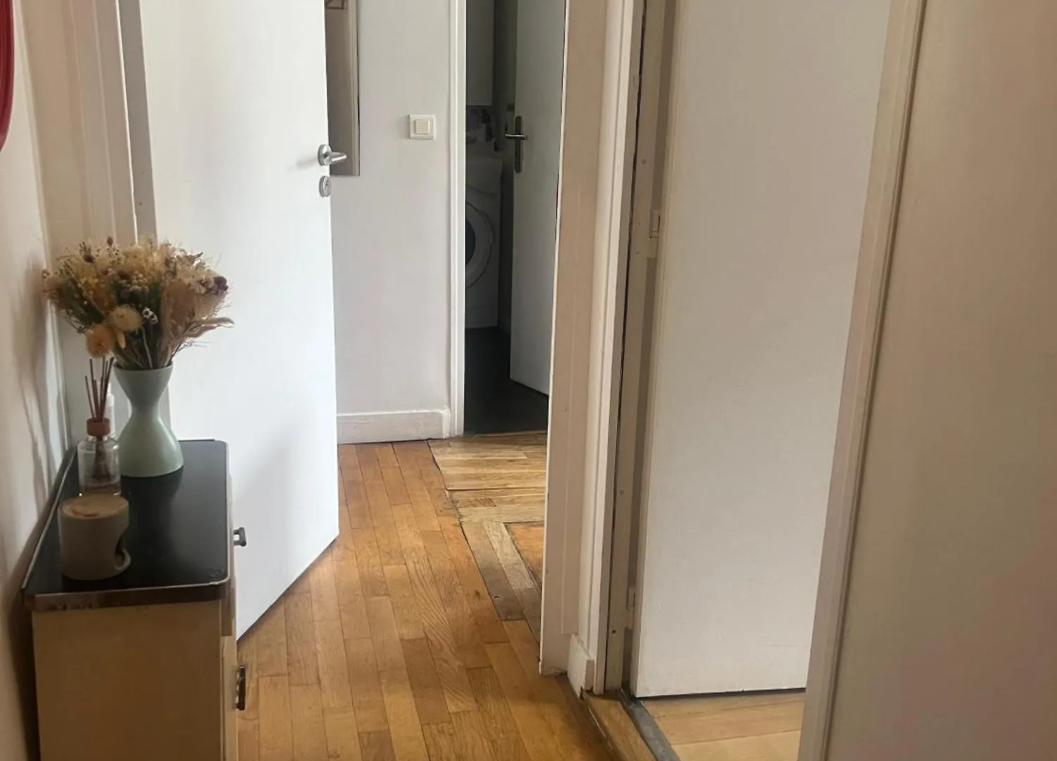 Trendy Paris Flat 2 Bedroom With Rooftop Views 0*,  צרפת