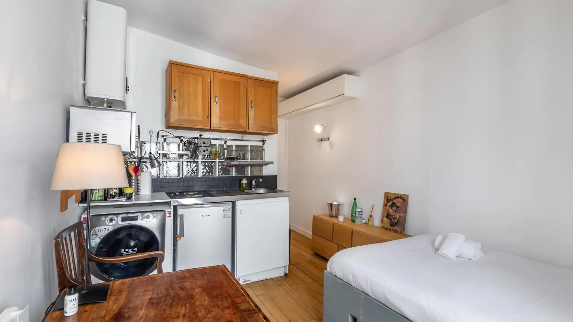 Trendy Paris Flat 2 Bedroom With Rooftop Views